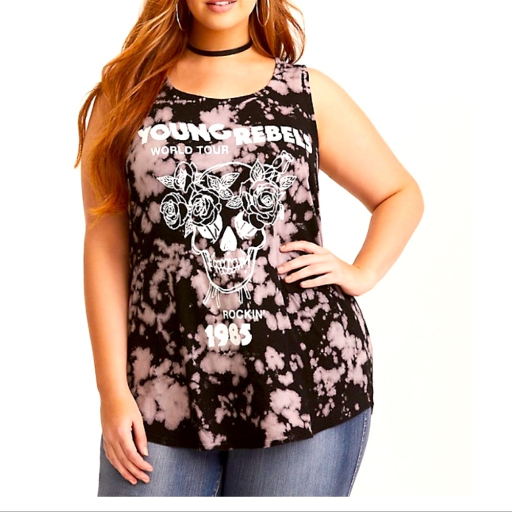 Torrid Young Rebels Distressed Bleached HOLE see pics